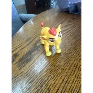 disney‎ lion king simba figure